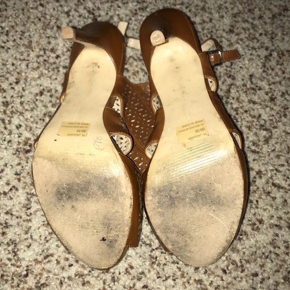 Tan caged laser cut heels - Picture 6 of 7